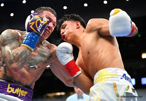 Photos Jaime Munguia Fights Off Gabe Rosado In Twelve Round War