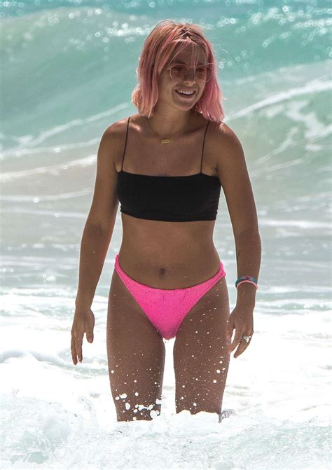 Jessica Woodley In Bikini On The Beach In Barbados Gotceleb 64428 The