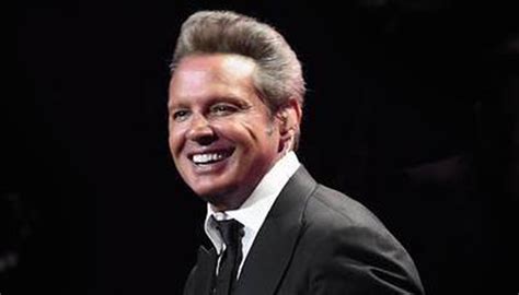 What happened to Luis Miguel - Tips for Women's Fashion, Trends