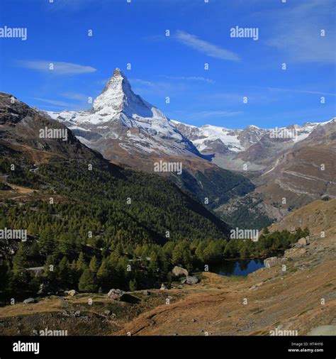 Lake Grindjesee And Matterhorn Autumn Day In Zermatt Stock Photo Alamy