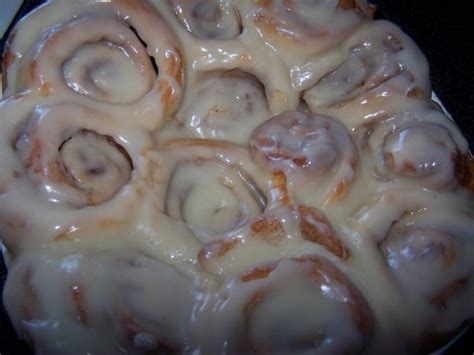 Bake until golden brown, 30 to 35 minutes. Aunt Bea and Me Recipes: Paula Deen Cinnamon Rolls