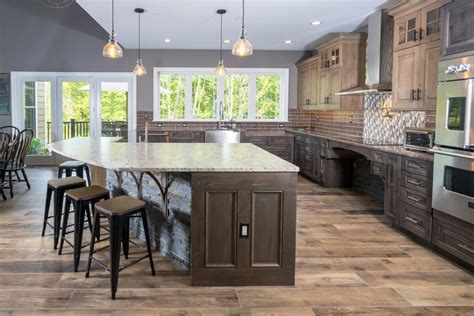 Counter height vs. bar height: the pros & cons of kitchen island