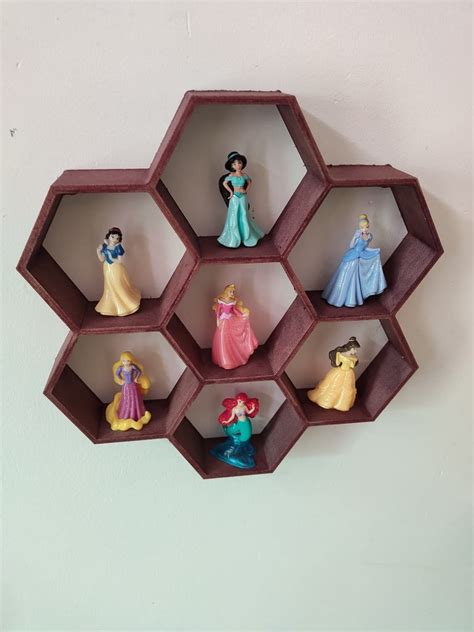 Honeycomb Shelf For Seven Mini Figures By Osprey Download Free Stl