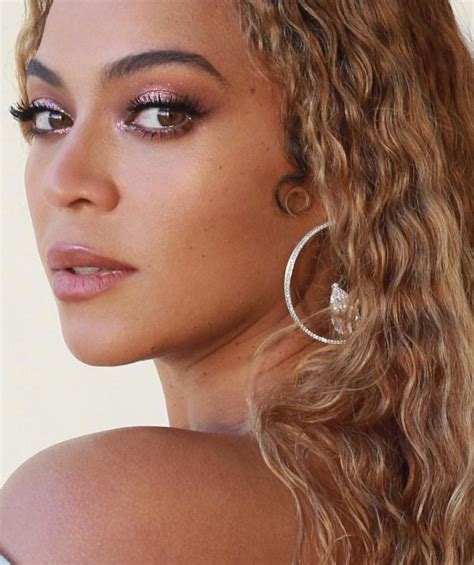 This Trendy Wellness Skincare Tool Helps Beyoncé Look