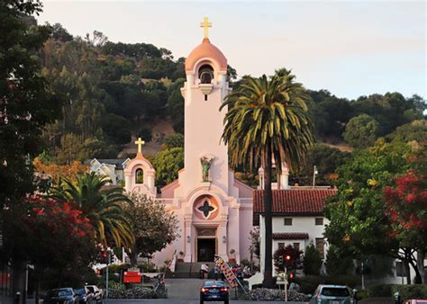 Church Of Saint Raphael Saint Raphael Church Is A Multi Li Flickr