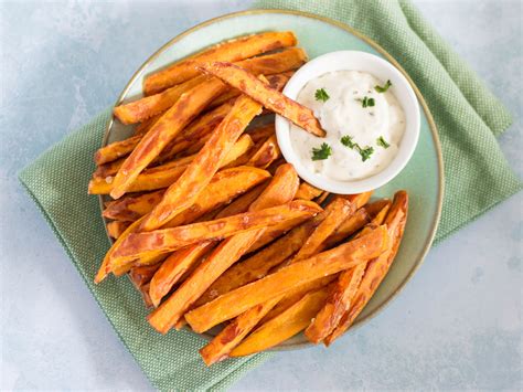 I went to the ore ida site but couldn't find. Best Dipping Sauce For Sweet Potato Fries - Crispy Baked Sweet Potato Fries With Creamy Maple ...