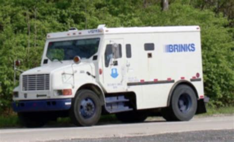 Brinks Armored Truck Spills Hundreds Of Thousands Of Dollars, People Do The WRONG Thing