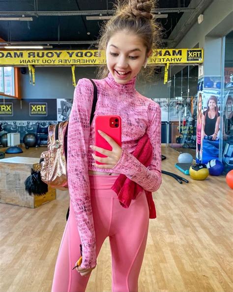 So cute look #dana #danatar #danataranova pic.twitter.com/hoqcgwuxpr. Dana Taranova - Bellezas Eslavas Home Facebook / She is ...