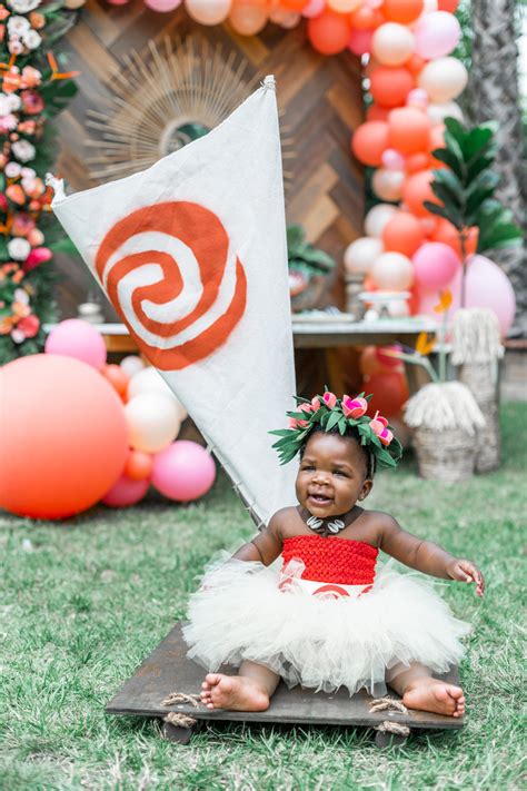 See all of these and more on our birthday party ideas board on pinterest! Moana First Birthday Party Ideas and Supplies | Dress Me ...
