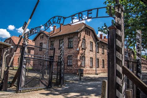 Cc by 2.0 / sixtwelve / auschwitz. Auschwitz en Birkenau bezoeken vanuit Krakau? Tips ...