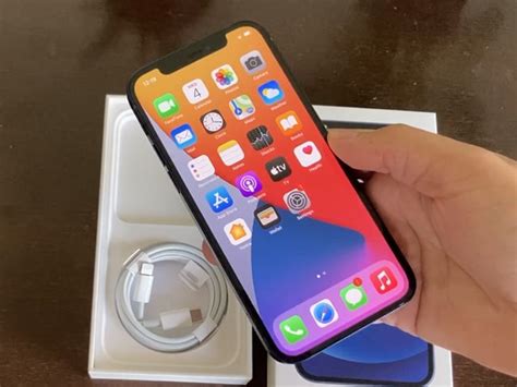 Video Iphone 12 Unboxing And First Look As Good As The Pro Ndtv