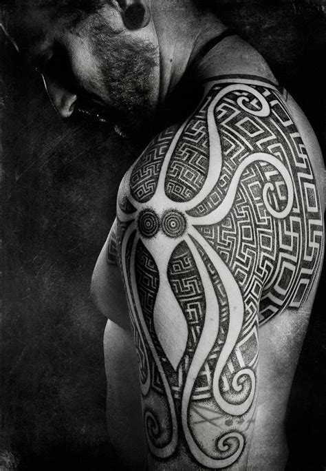 The hip area is peacock hip tattoos grab attention wherever you go. 40 intricate Tattoo Designs; Can't Keep My Eyes Off