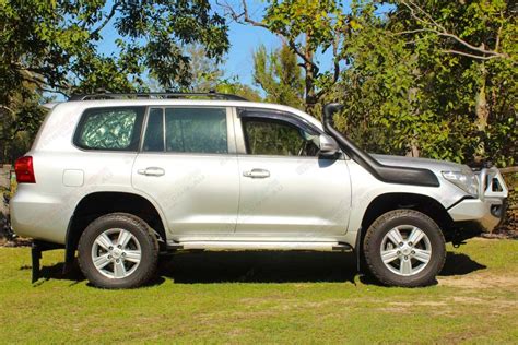 The national highway traffic safety administration (nhtsa) has conducted 0 toyota has manufactured models of land cruiser wagon 4wd for 36 years. Toyota Landcruiser 200 Series Wagon Silver 56669 ...