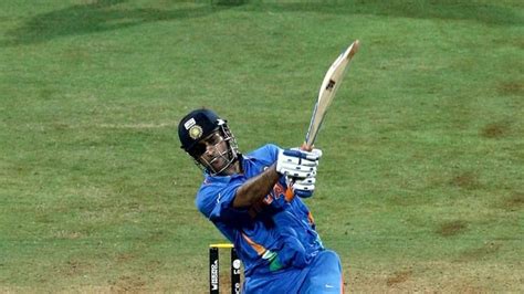 Watch Ms Dhonis Iconic Six In 2011 Wc Final Which Fulfilled Billions