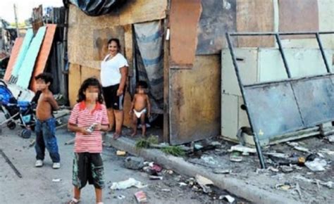 Hambre Desamparo Y Pobreza La Falta De Un Defensor Del Niño Es Una