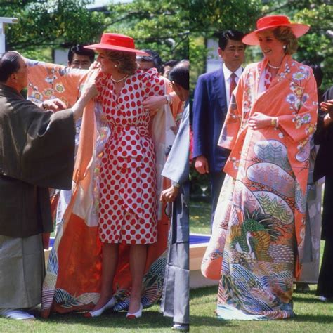 09 May 1986 Princess Diana Is Presented With A Floral Silk Kimono