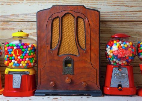 Old Radio And Bubblegum Machines Greeting Card By Garry Gay