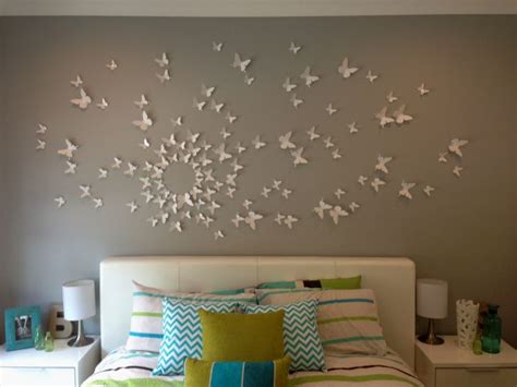 Pairing the botanical print with a dramatic dark color gives the room a dash of rock 'n' roll swagger. The Butterfly wall decor Effect - goodworksfurniture