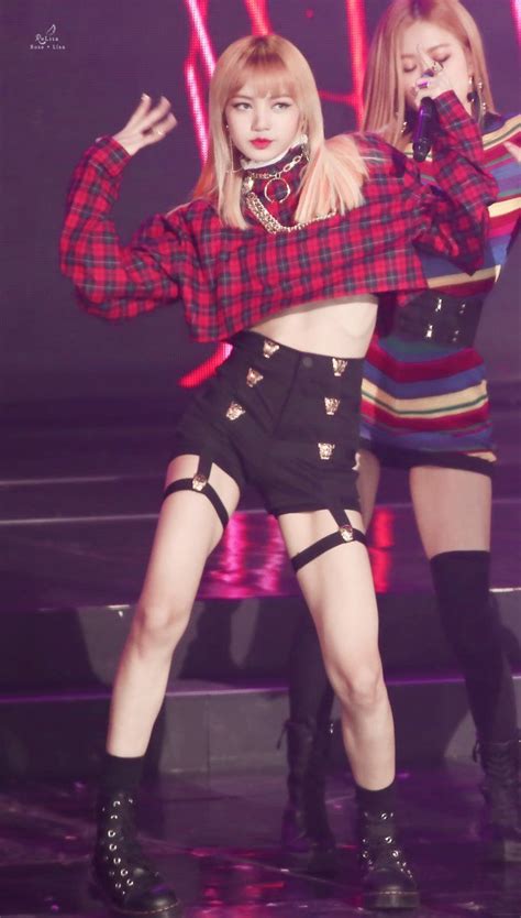 12 Times Blackpinks Lisa Slayed In The Prettiest Stage Outfits Koreaboo