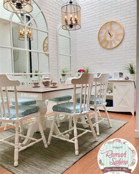 Misalnya desain ruang makan ala cafe, selain mendesain ruang menjadi lebih menarik juga dapat membarikan kesan yang berbeda tentunya. Desain Interior Ruang Makan Ala Cafe dengan Gaya Shabby ...