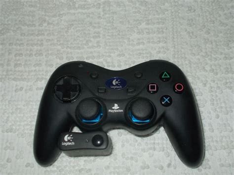 Does Anyone Know The Difference Between These Two Ps2 Controllers Ps2