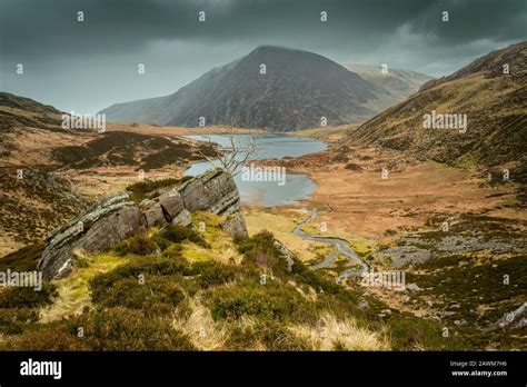 Llyn Idwal In The Snowdonia National Park Wales Stock Photo Alamy