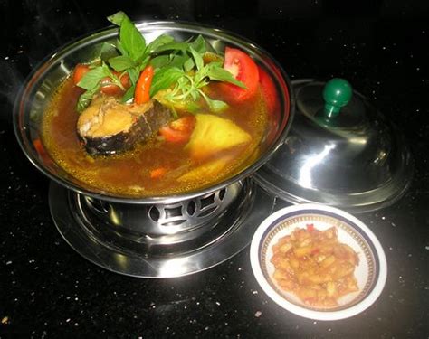 The most hot and spicy south sumatran pindang variant from meranjat village, ogan komering ilir regency. Pindang Ikan Patin | Resep Dapur Umami