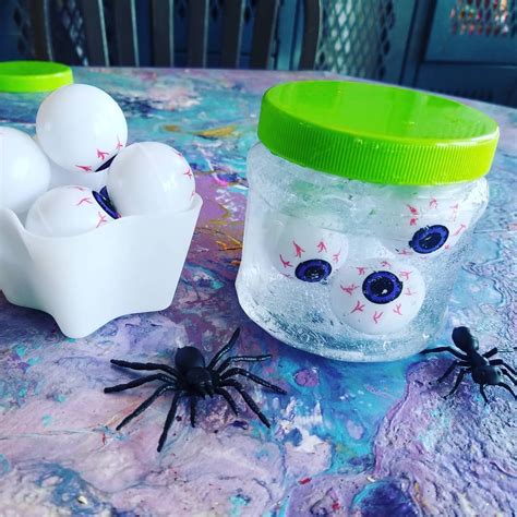 24 easy halloween crafts for people of all ages