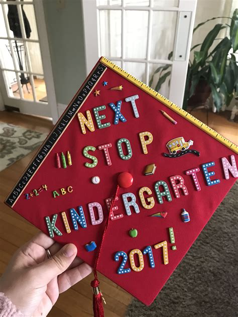 Graduation Cap | DIY | Diy graduation cap, Kindergarten graduation cap, Graduation cap decoration