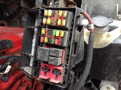 Im looking for the fuse number. Kenworth T370 Fuse Box Location - Wiring Diagram Schemas