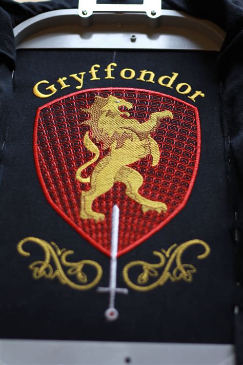 Gryffindor Embroidery Design Gryffondor Broderie Machine Harry