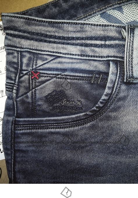 Pin By Ahad On Carbon Jeans Details Mens Jeans Pockets Mens Designer