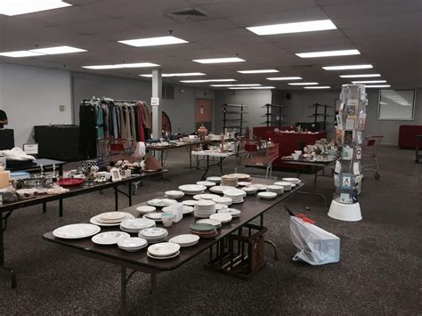 Rescue Mission Holds 1 Bag Sale To Empty 4th Street Thrift Store