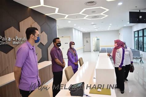 Şehir merkezi sadece uzaklıkta ve havaalanı 50 dakika kadar yakınınızda. Hospital pengajar UiTM Puncak Alam mula beroperasi 5 April
