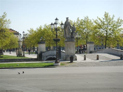 Prato Della Valle Wallpapers Man Made Hq Prato Della Valle Pictures 4k Wallpapers 2019