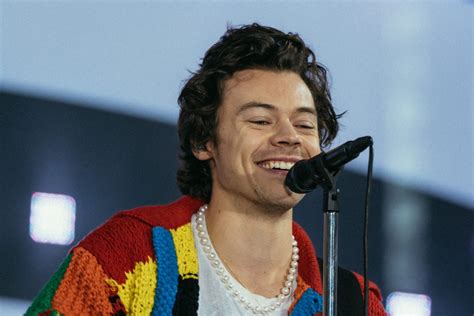 His musical career began in 2010 as a solo contestant on the british music competition series the x factor. Struggling to sleep? Listen to Harry Styles' Calm sleep story