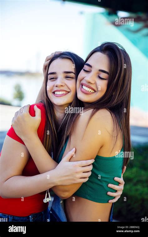 Teen Girls Best Friends Hi Res Stock Photography And Images Alamy
