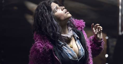 The Walking Dead S10E20 Splinter Review: Paola Lázaro's ...