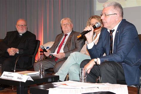 Vor journalisten sagte der kardinal in münchen, das. Kardinal Marx bei Kolping in Bayern - Kolping ...