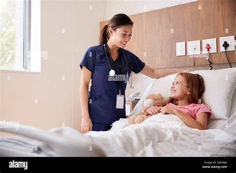 Nurse Hugging Patient Hi Res Stock Photography And Images Alamy
