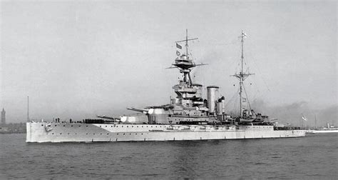 HMS Queen Elizabeth 00 The Lead Ship Of Her Class Of Dreadnought