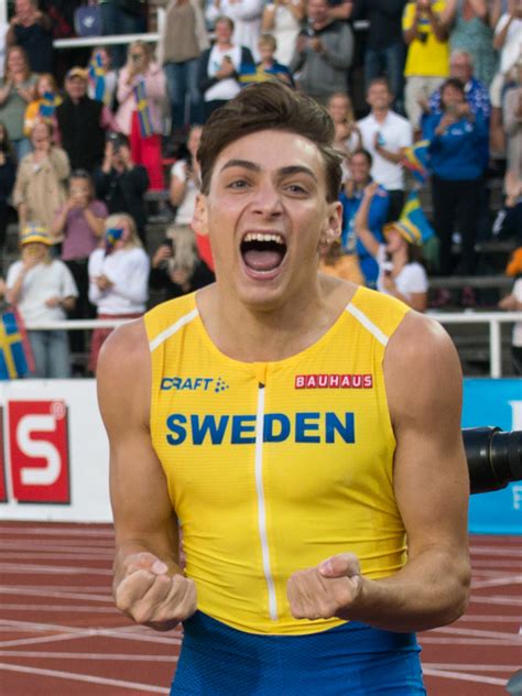 The third son of former pole vaulter greg duplantis and former heptathlete helena (née hedlund), armand 'mondo' duplantis was born into an athletic family. Armand Duplantis - Wikipedia