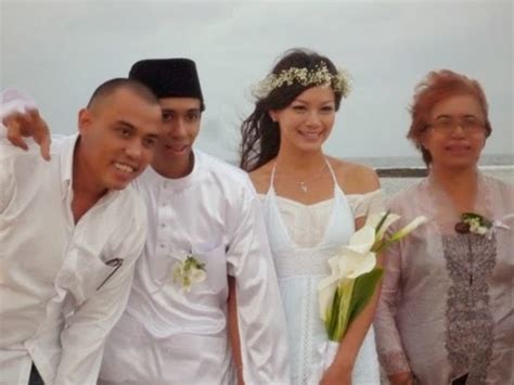 Get melissa maureen's contact information, age, background check, white pages, professional records, pictures, bankruptcies, property records & liens. ARTIS Anak-Anak Malique & Melissa Maureen Yang Comel (5 ...