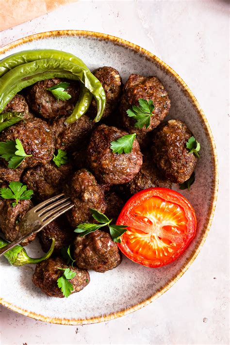 Turkish Meatballs Et K Ftes Turkish Cravings