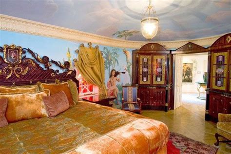 Gianni Versaces Miami Beach Mansion On Sale For 125 Million