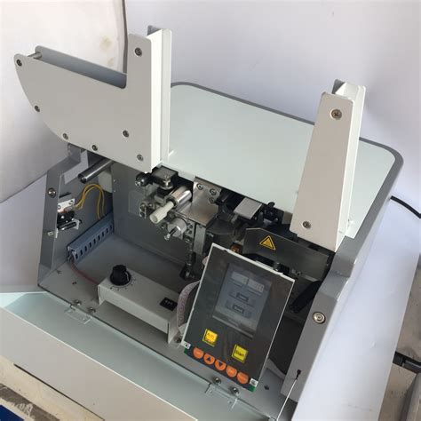 automatic lightweight paper banding machine runs clear plasticbrown  white paper band width