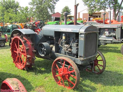 Mccormick Deering W 30 Tractor Photos Information