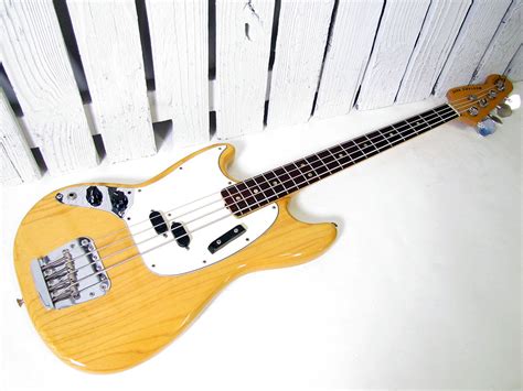 Rare Vintage 1977 Fender Mustang Lefty Left Handed Electric Bass Guitar