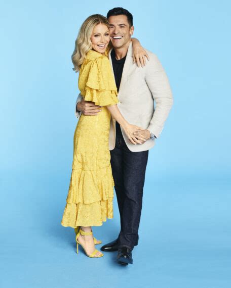 Kelly Ripa And Mark Consuelos Make Official ‘live Co Host Debut With New Photos And Teaser Video