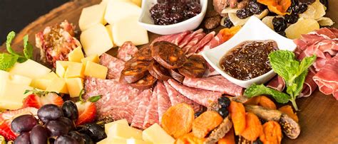 When planning for hors d'oeuvres that will be served prior to a meal, select three to four items à la carte. What Are Heavy Horderves - Wedding Horderves Ideas Google ...